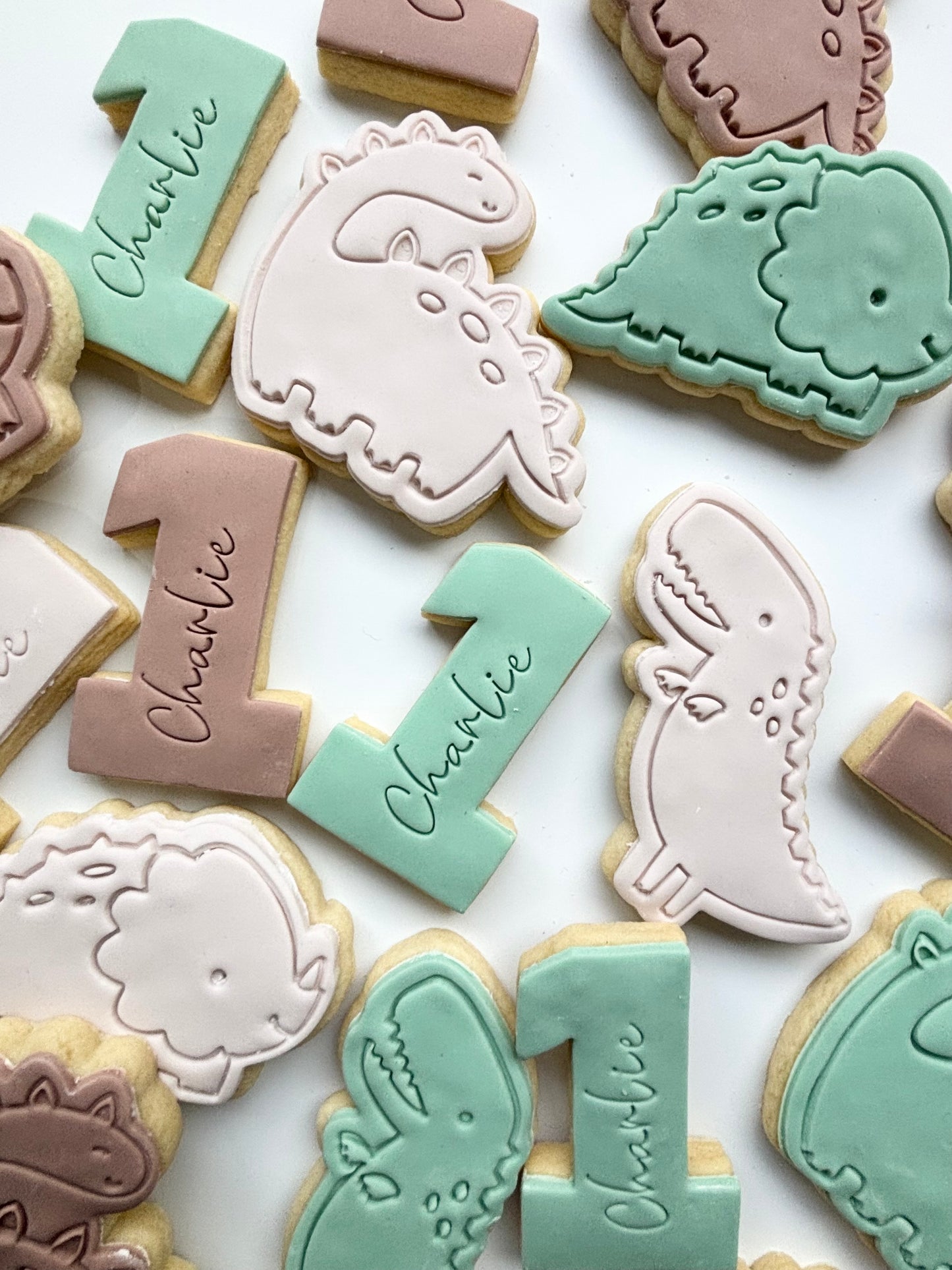 DINOSAUR COOKIES