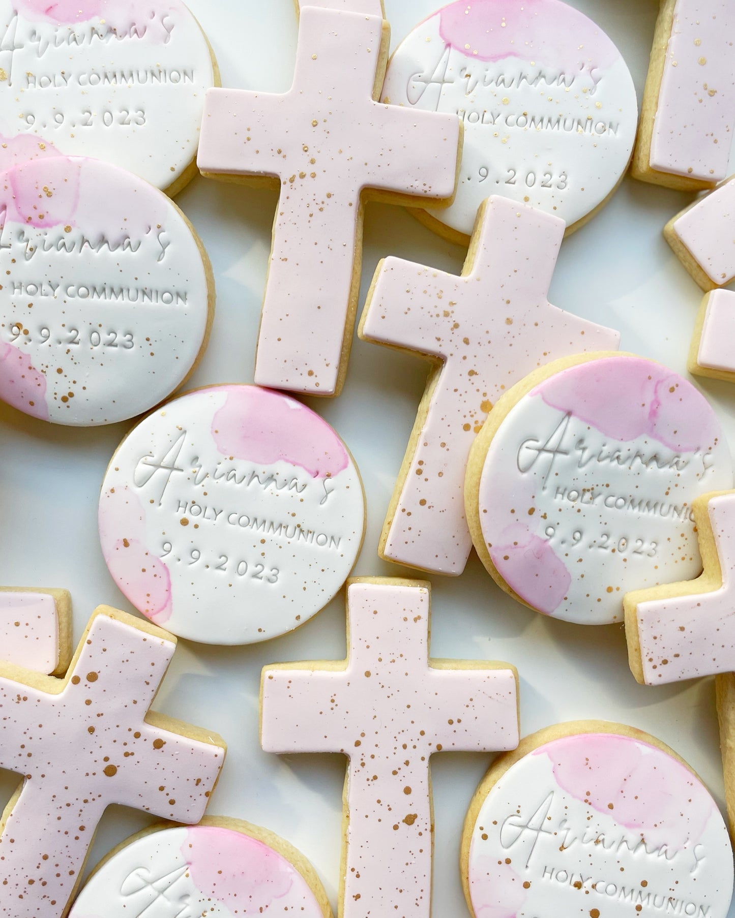 Custom made communion religious cookies