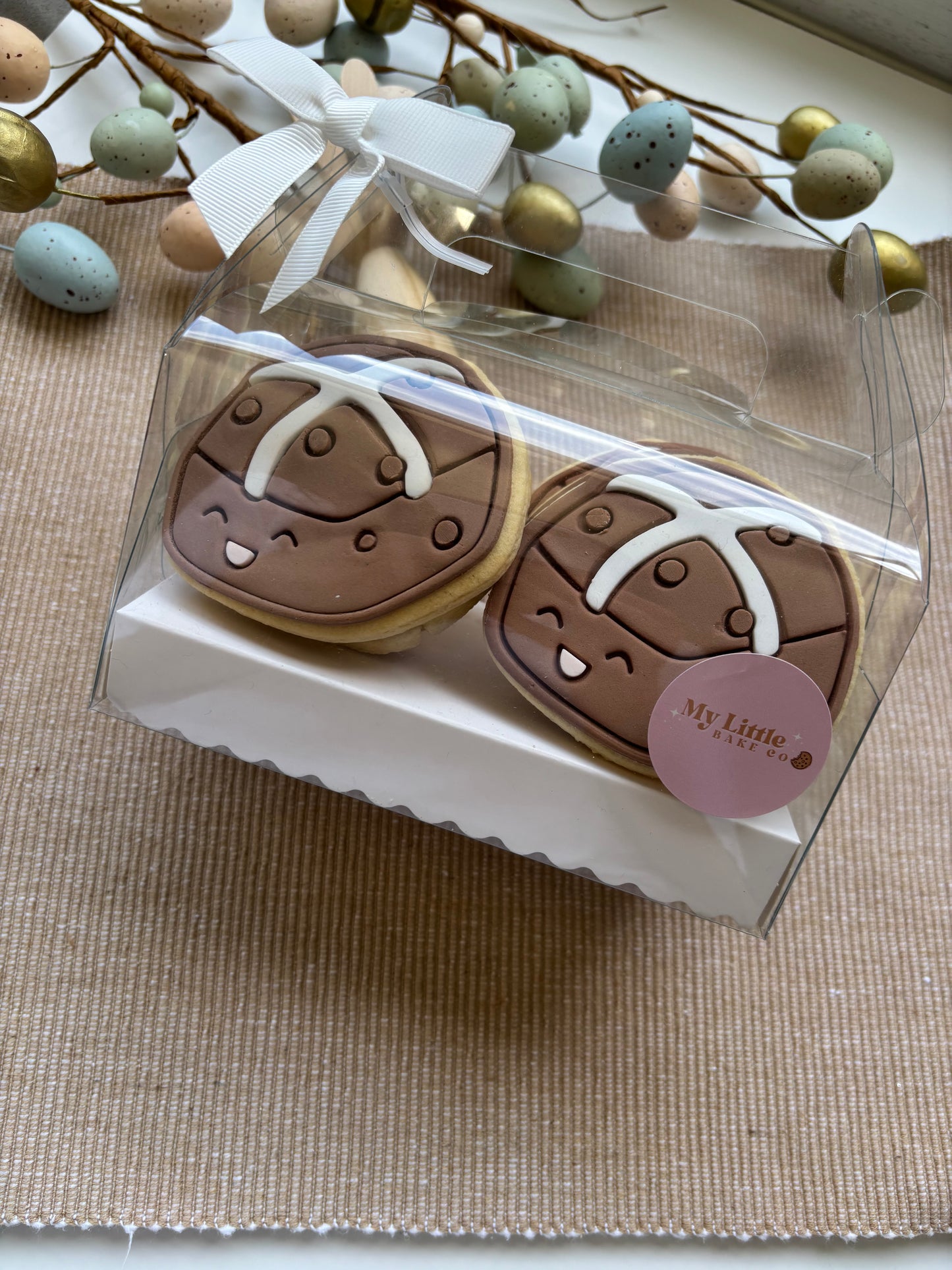 HOT CROSS BUN CARRY PACK