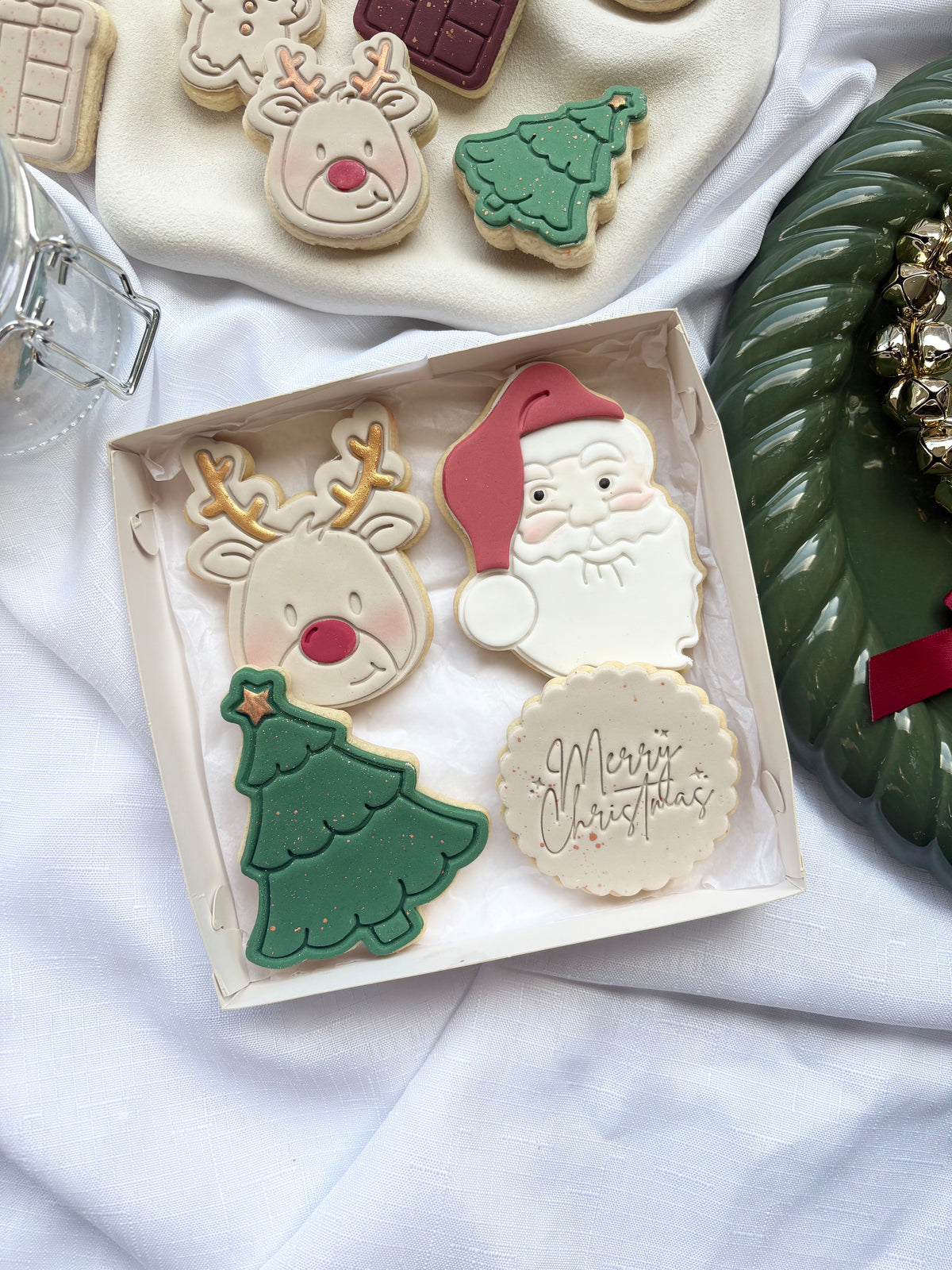 Christmas Classics Gift Box – Santa, Reindeer, Tree & Merry Christmas (4 Cookies)