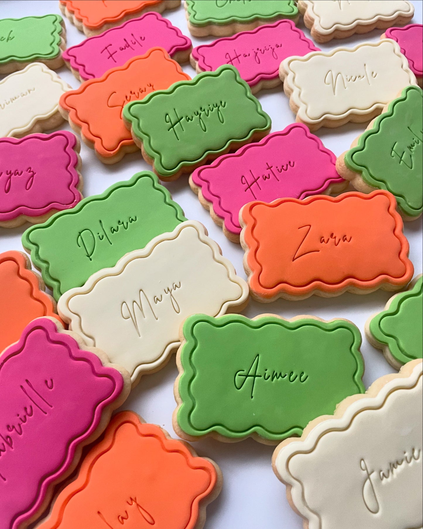 Colourful wavy cookies