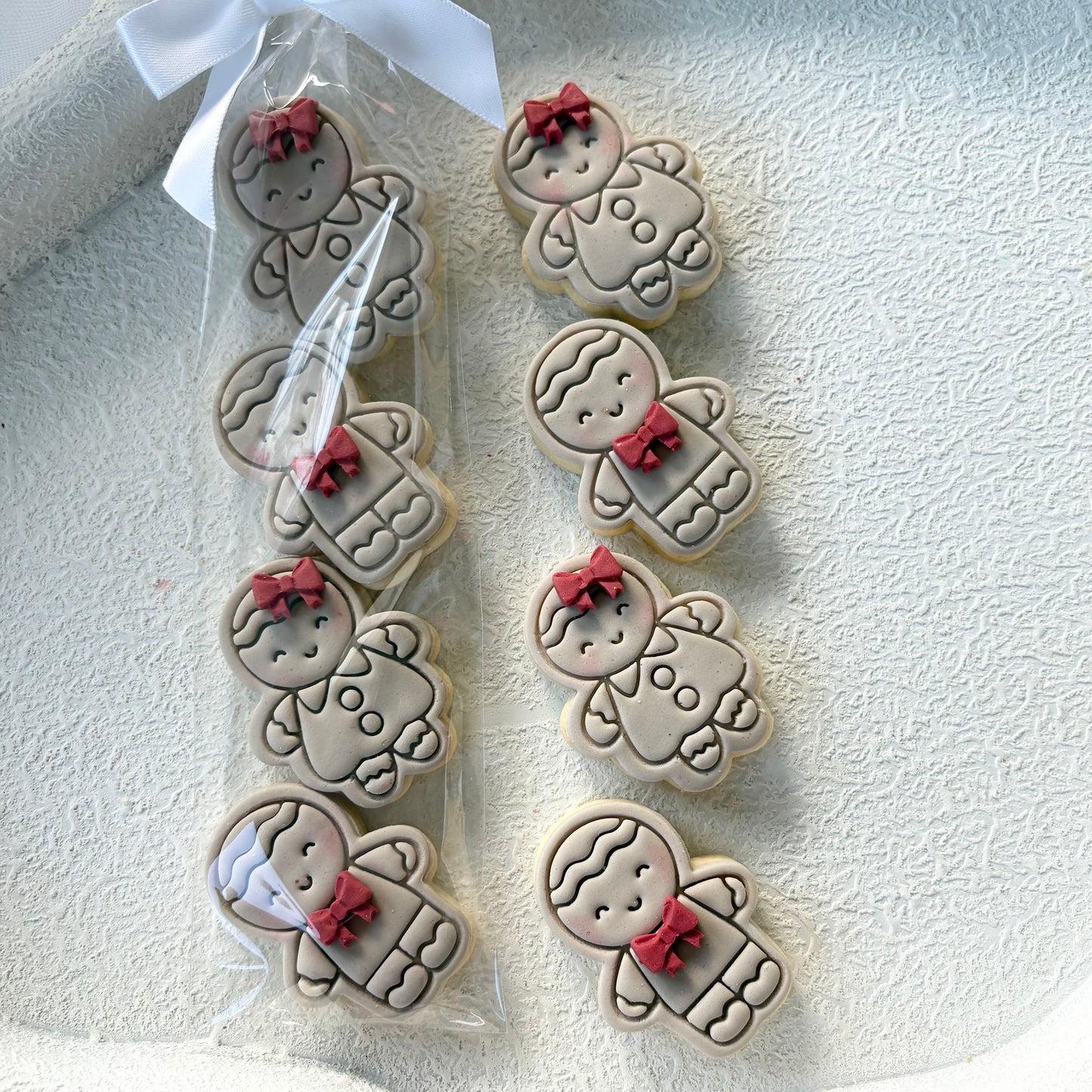 MINI GINGERBREAD BOYS AND GIRLS